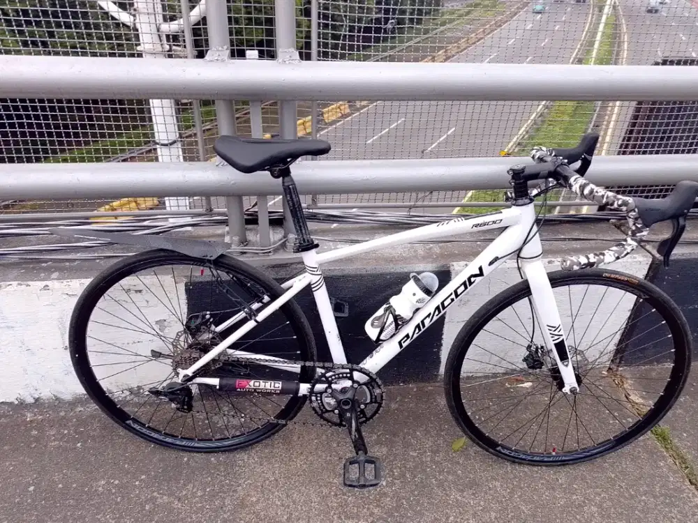 Sepeda Roadbike / Gravel usia 1 tahun