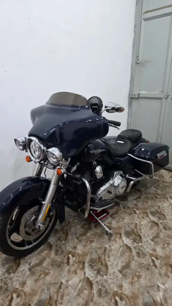 STREET GLIDE 2013 MOTOR KESAYANGAN