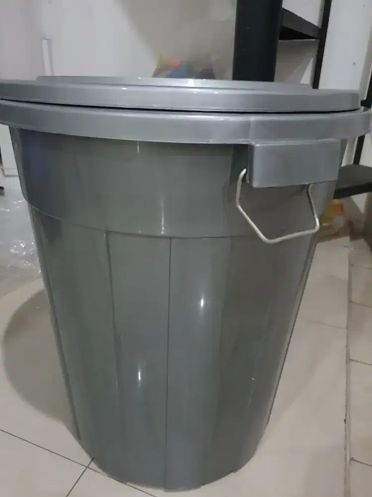 Tong air jumbo besar