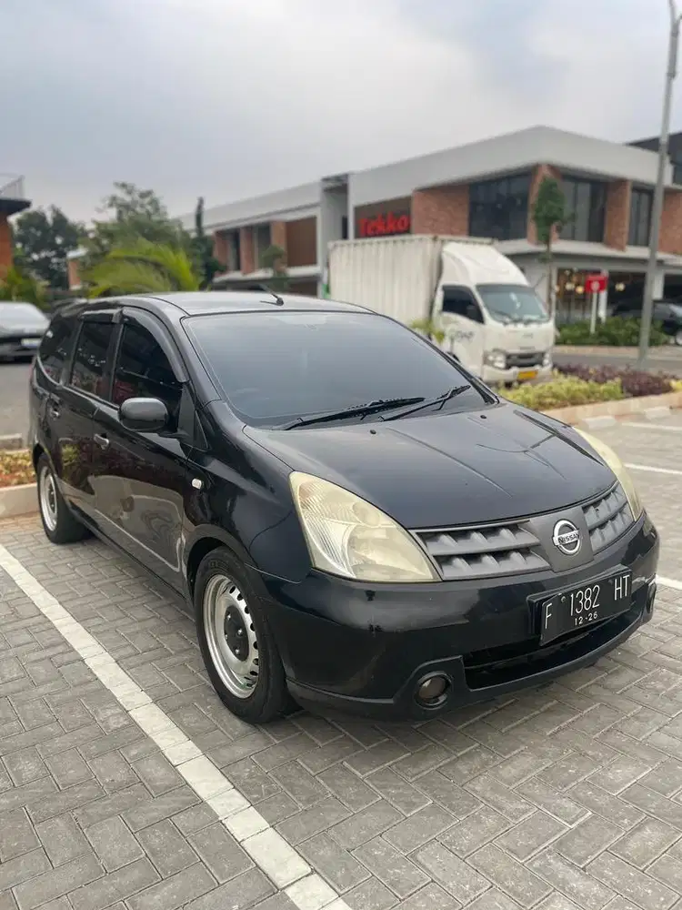 Nissan Grand Livina XV 2007