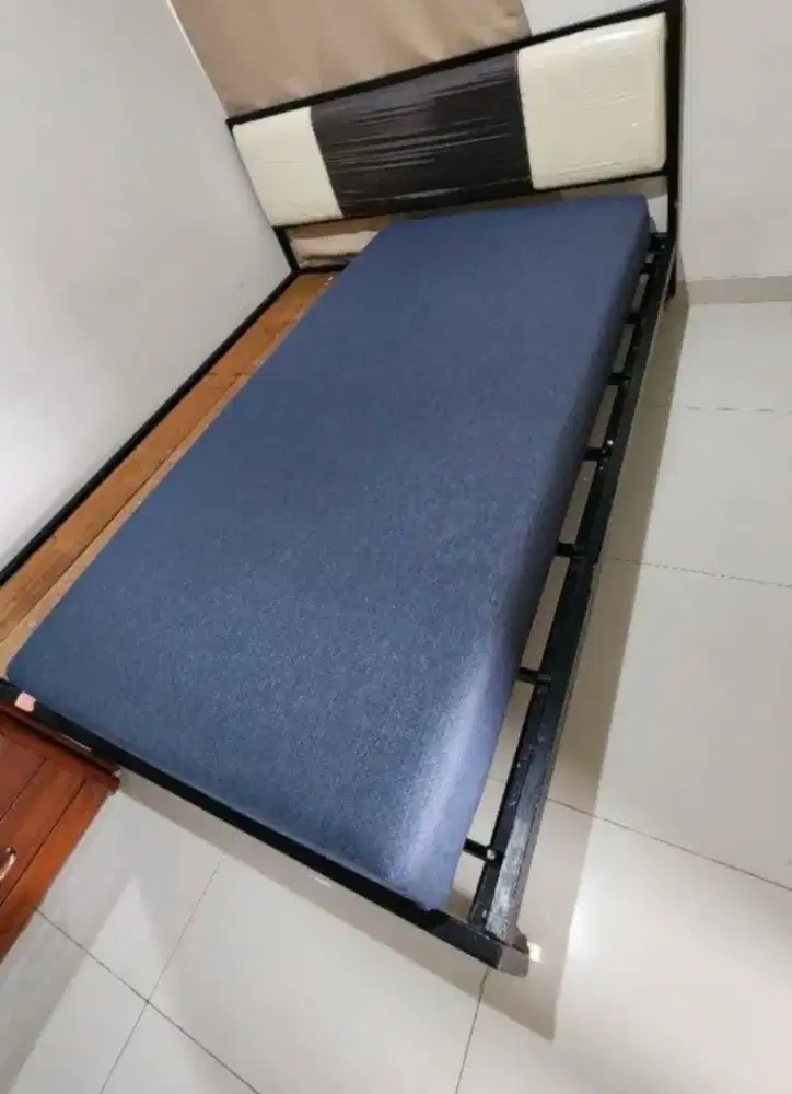 KASUR 100X100X20CM