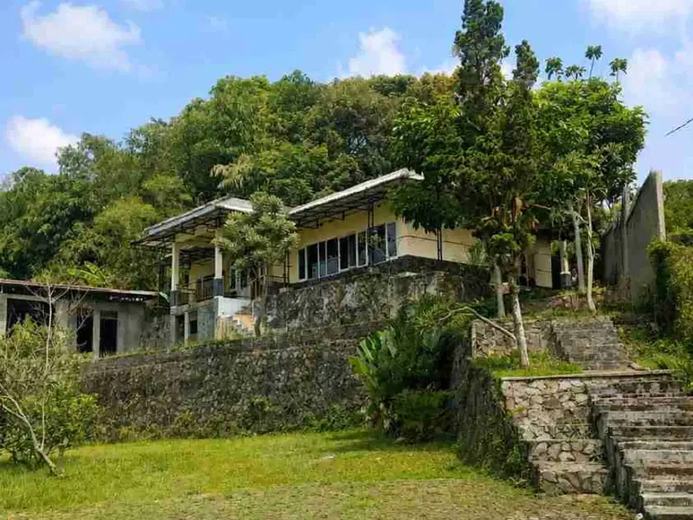 DIJUAL – Villa Lahan 3.400 m² View Sawah & Bukit Dekat Taman Bunga