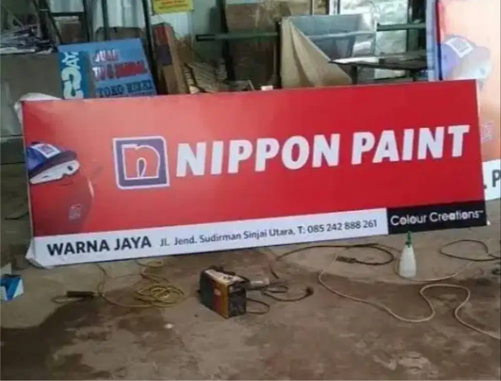 Plang Reklame Papan Nama toko bangunan & buat neon box minimarket Solo