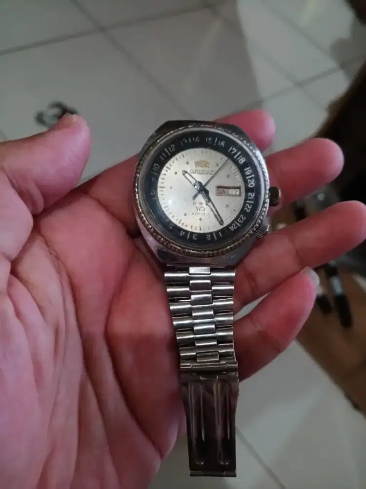 Jam Tangan Orient World Diver vintage 1970