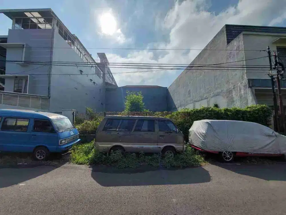 Tanah Luas 398 m² Area Jalan Veteran Matos.