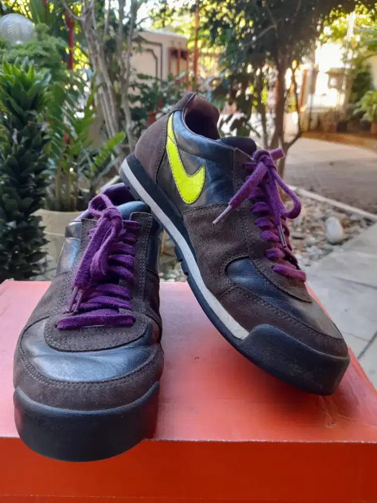 Jual Sepasang Sepatu Nike Kulit Waterproof