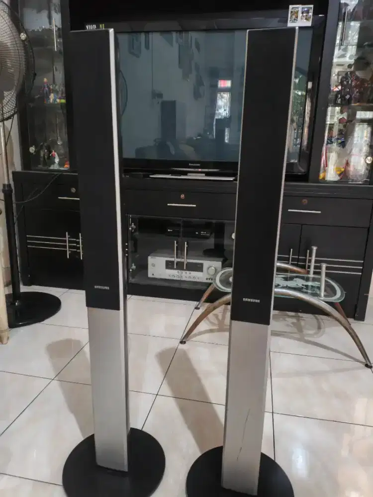 Speaker tower Samsung