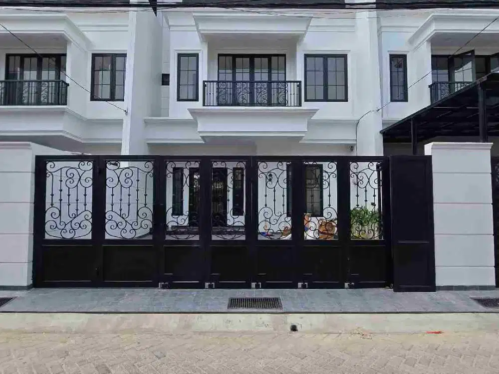 rumah baru klasik modern di Pondok Bambu Jaktim