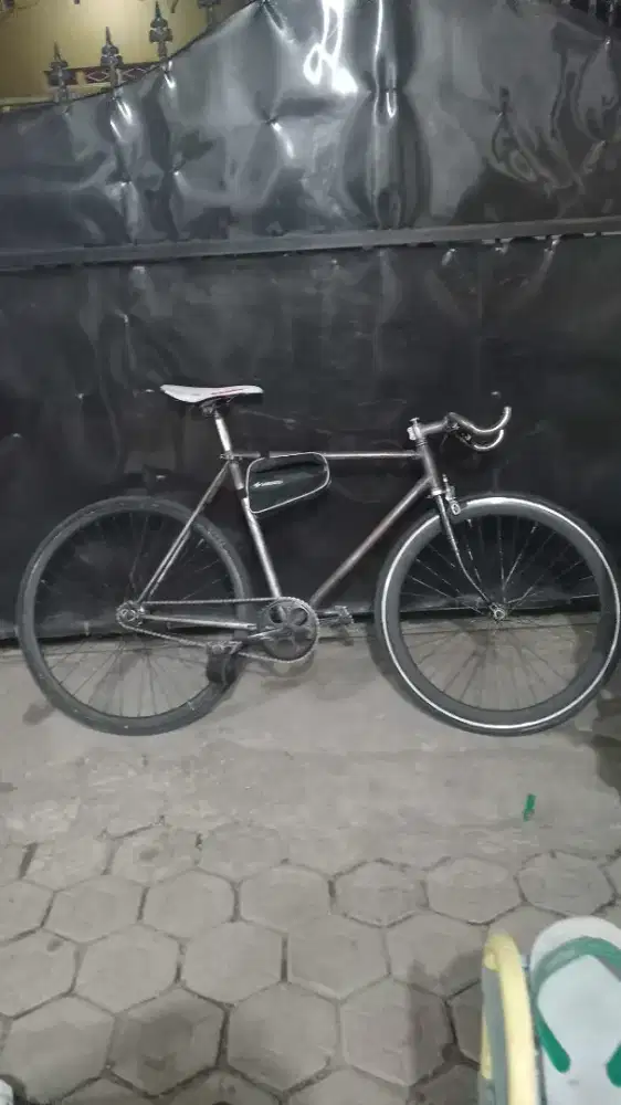 DIJUAL FIXIE CLASSIC LOKAL L