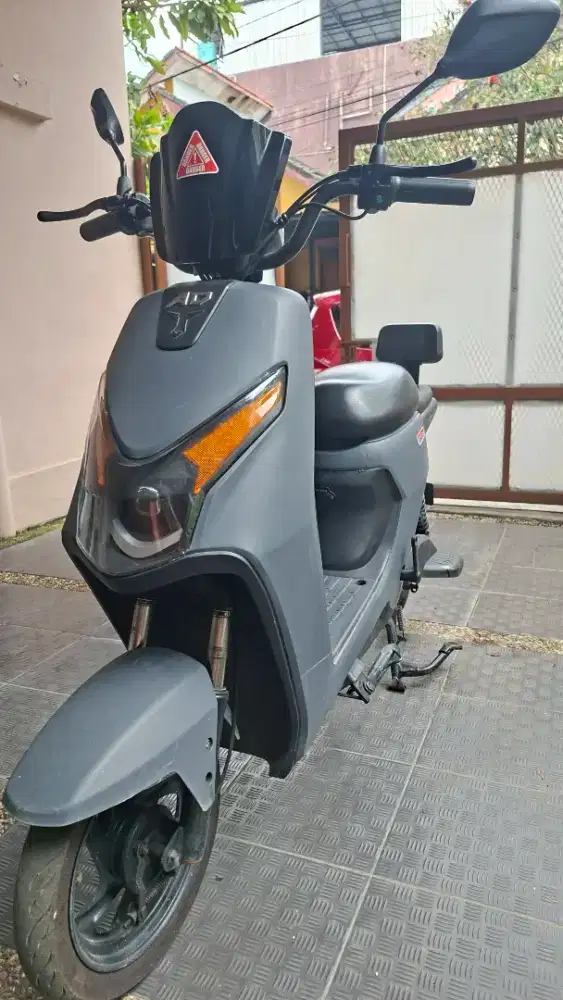 Sepeda listrik uwinfly d60