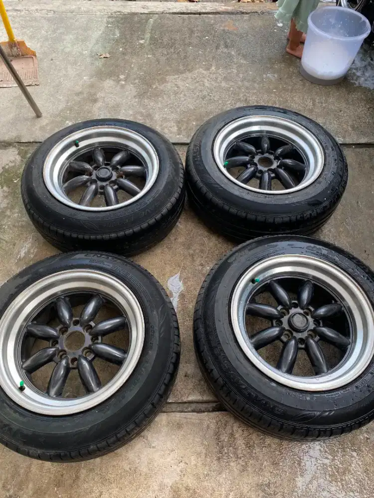 Velg Mobil Second Ring 15 dan Ban 4 pcs