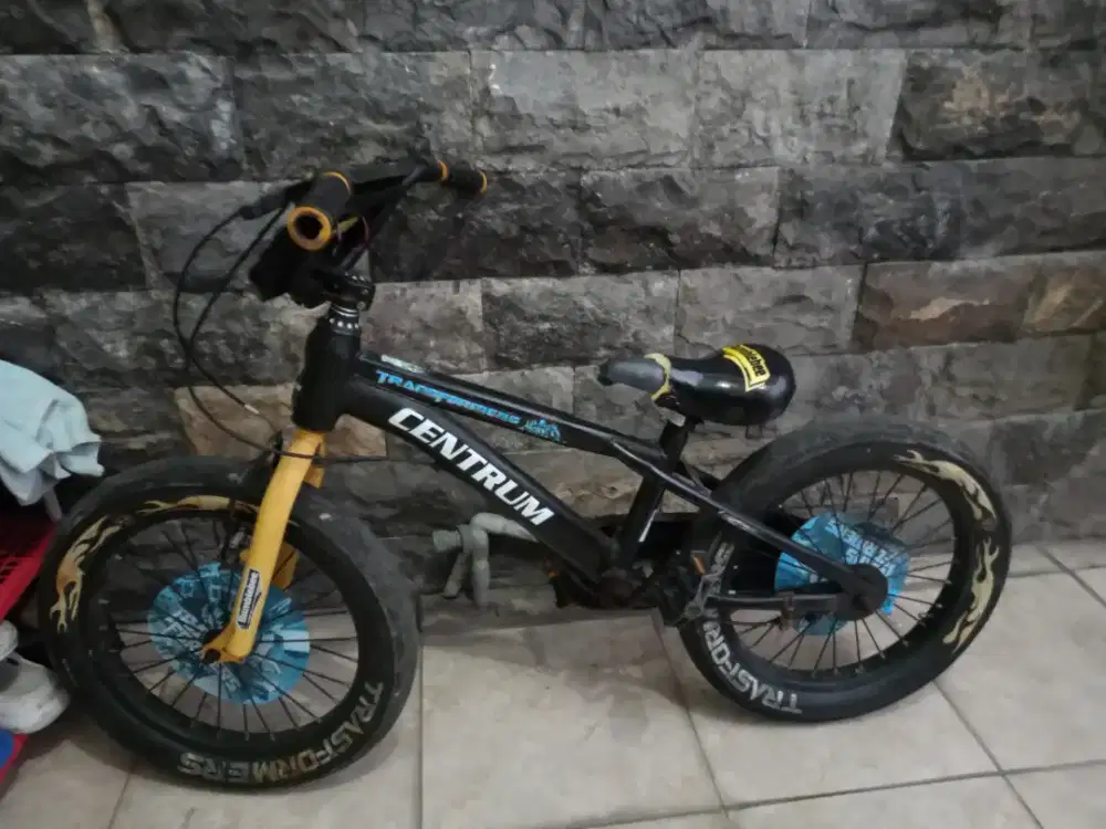 Sepeda anak ukuran 18