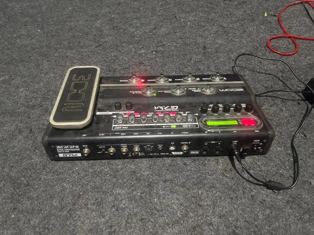 For Sale - Zoom G7.1ut