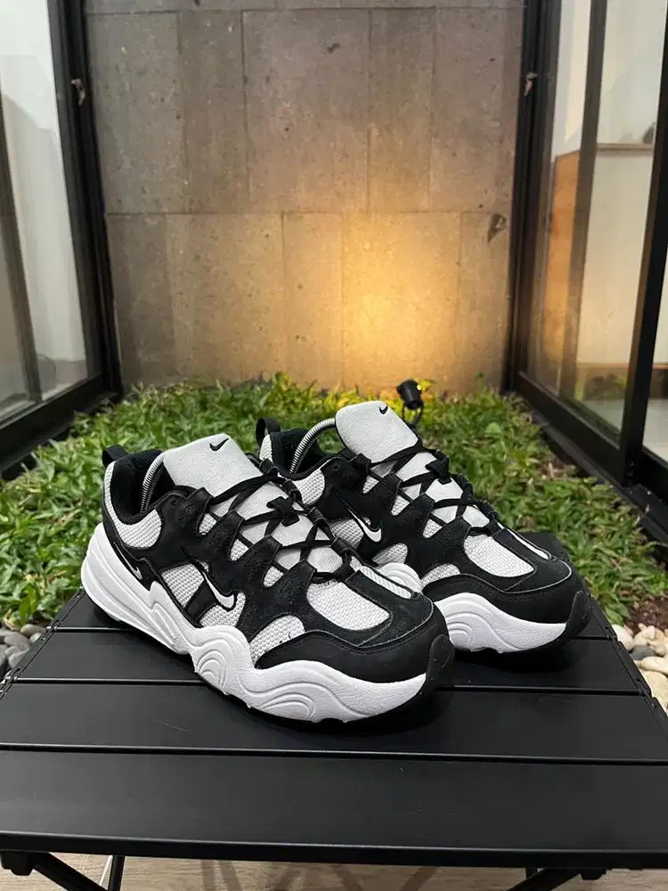 Sepatu Nike Tech Hera Size 42/26.5