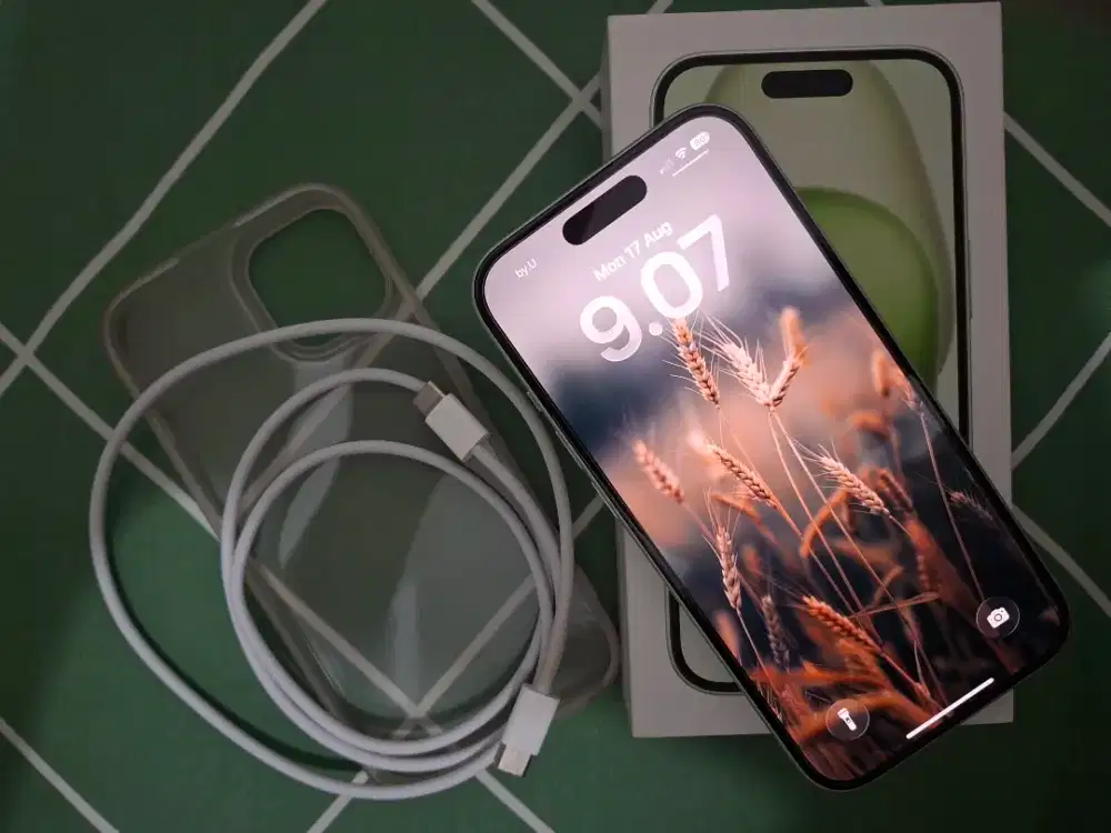 Apple iPhone 15 128GB - Garansi Resmi