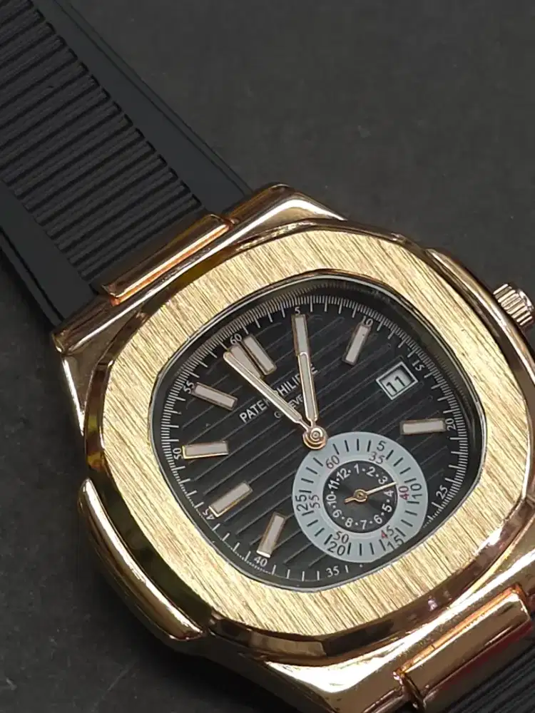 Jam tangan pria elegan gold PP nautilus 40 mm