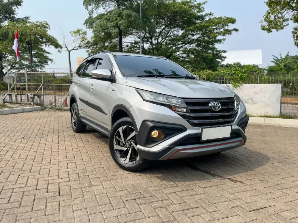 TOYOTA RUSH S TRD At 2019 Silver