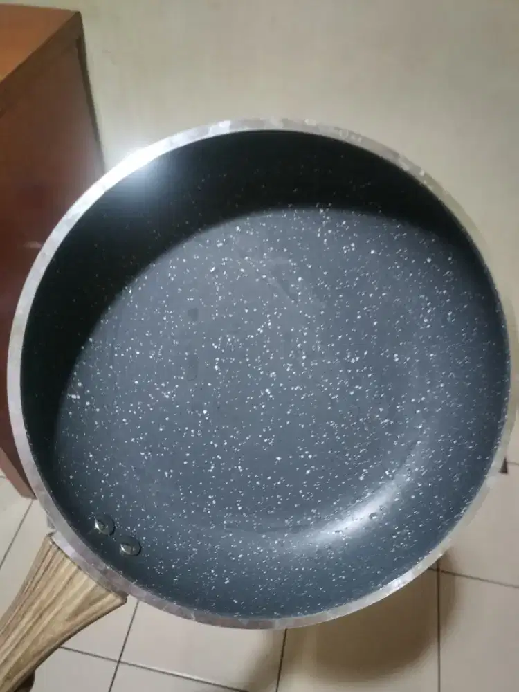 Teflon anti lengket 24cm (freemir)