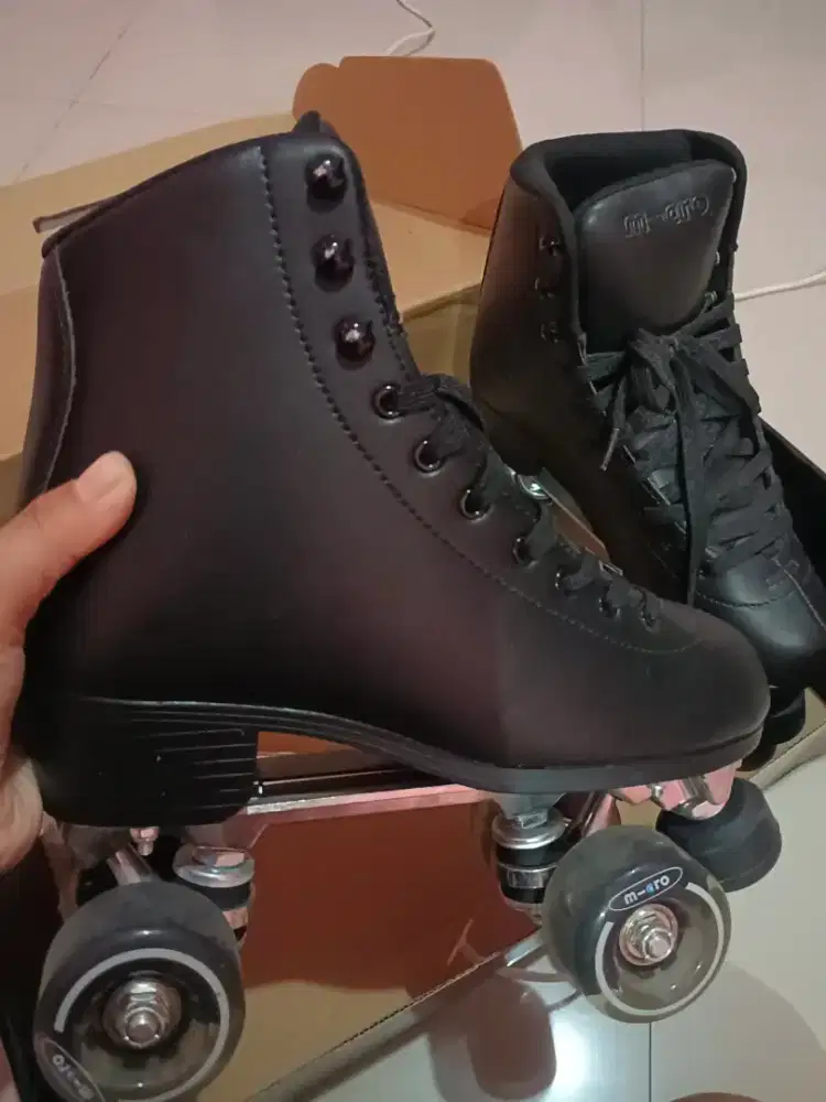 Sepatu Roda Roller Skate M-cro Micro Umbra ukuran 40