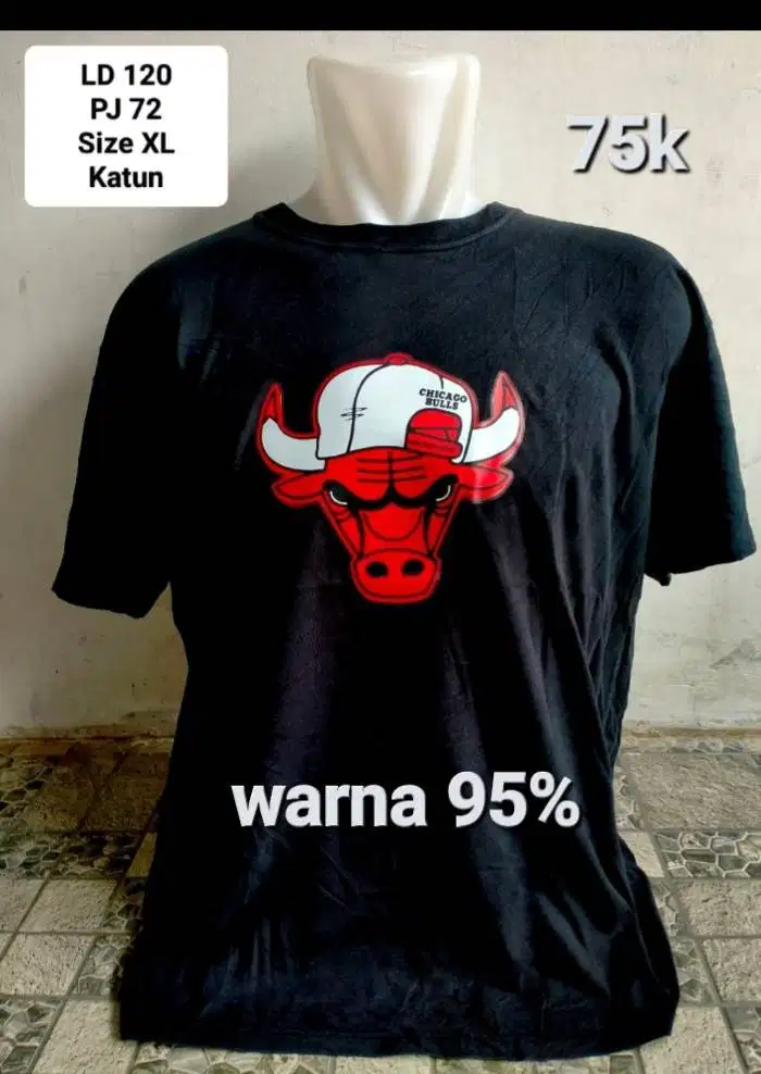 Kaos branded pria
