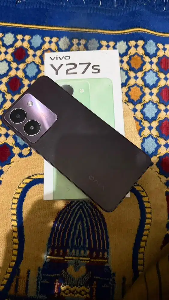 Vivo Y27s 5g ram 8/128GB layar retak dikit lengkap