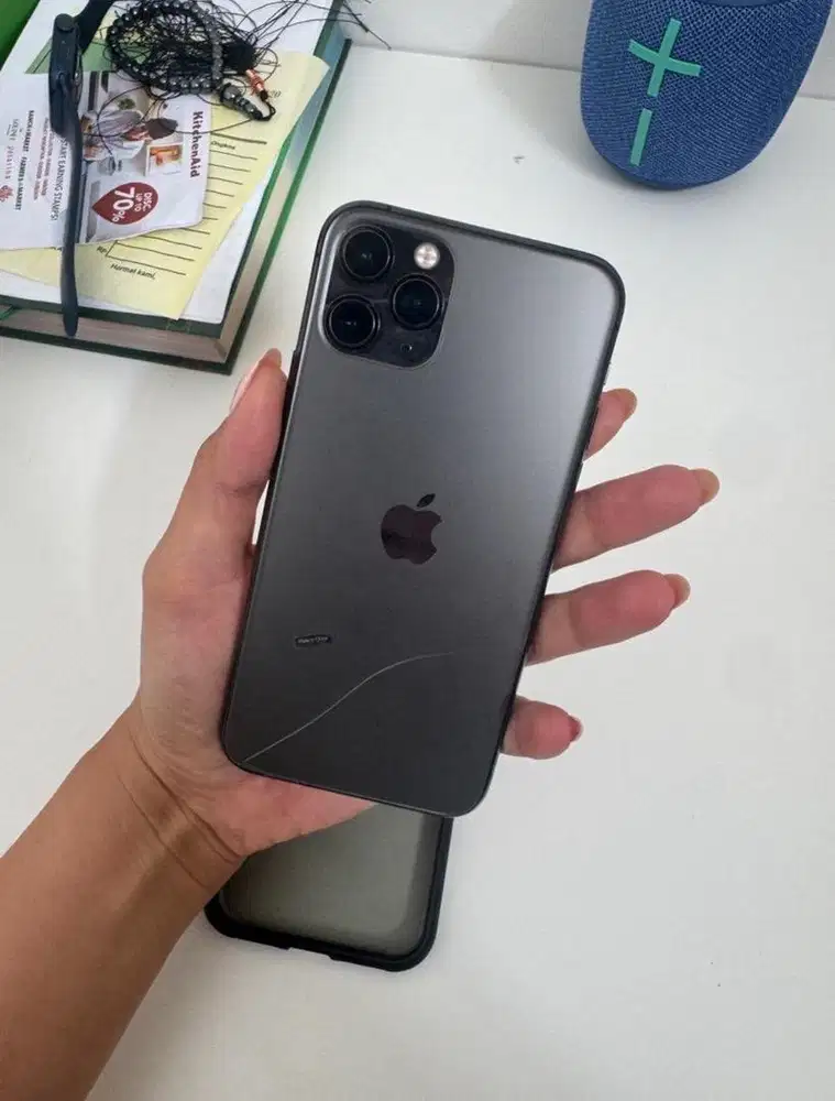 iphone 11 pro 64gb ibox bh 57% notmal, backdoor pcah kel. hp dan kabel