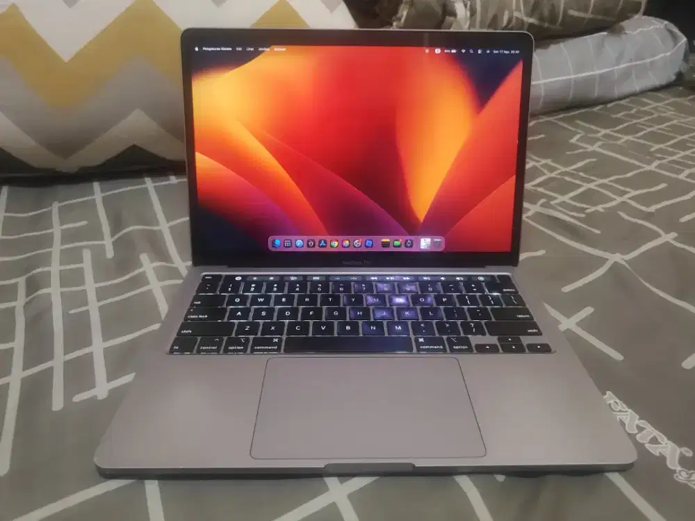 Macbook pro 2020 Touchbar 16/512GB