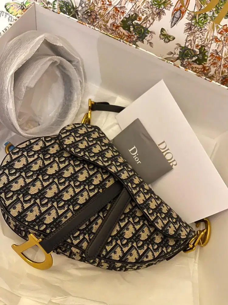 DIOR Saddle Bag Medium With Strap