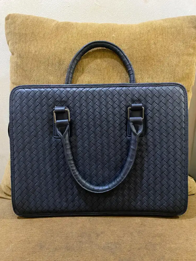 Briefcase tas kerja kantor laptop botega navy leather good quali sale