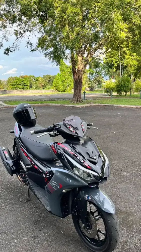 Yamaha Aerox Black Gray 2025