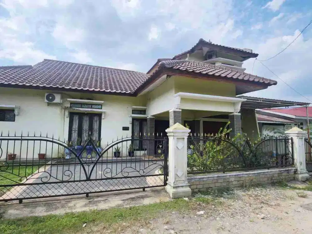BUTUH CEPAT, DIJANTUNG KOTA RUMAH BULATAN TANAH LUAS DEKAT KE-BANDARA