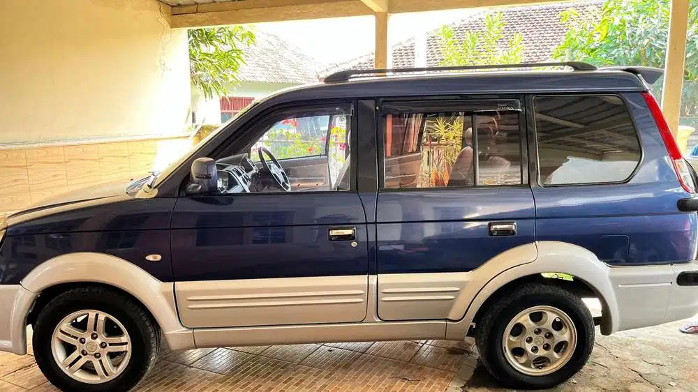 Mitsubishi Kuda 2005 Bensin