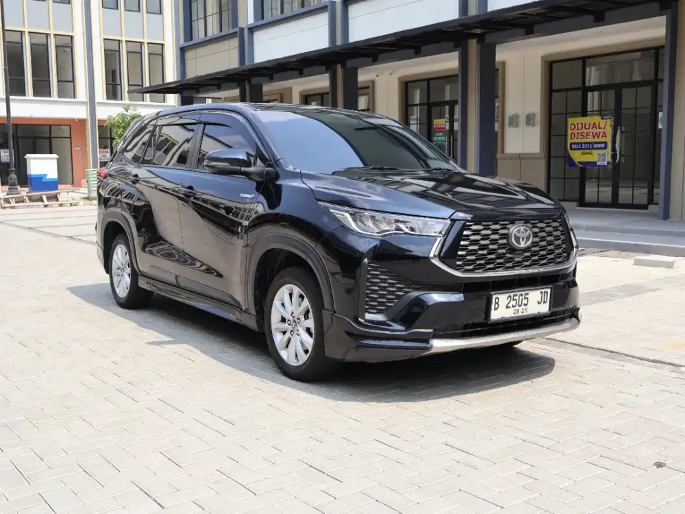 Zenix V Hybrid Modelista 2024 Hitam