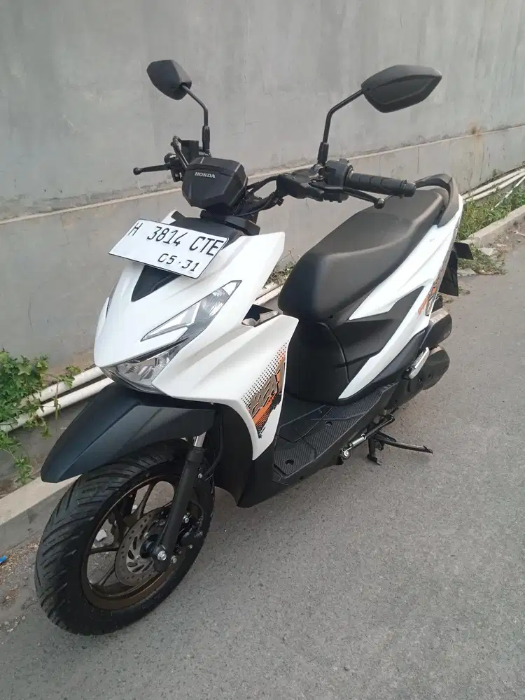 Honda Beat Street 2026 putih