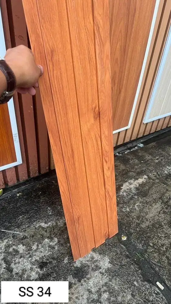 Distributor wallpanel