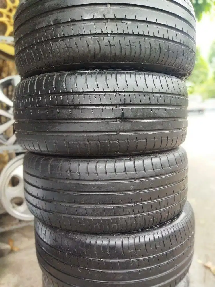 Ban accelera 225 55 17 phi r