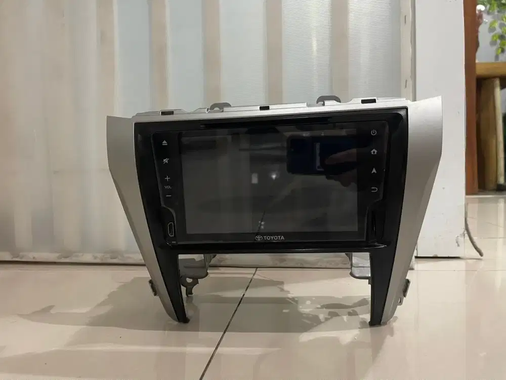 Headunit Original Toyota Camry 2016 up bonus Frame