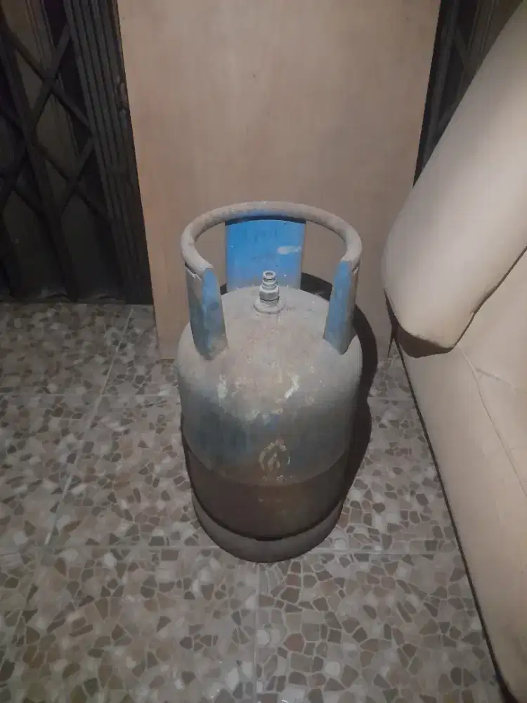 Tabung gas biru 12 kg