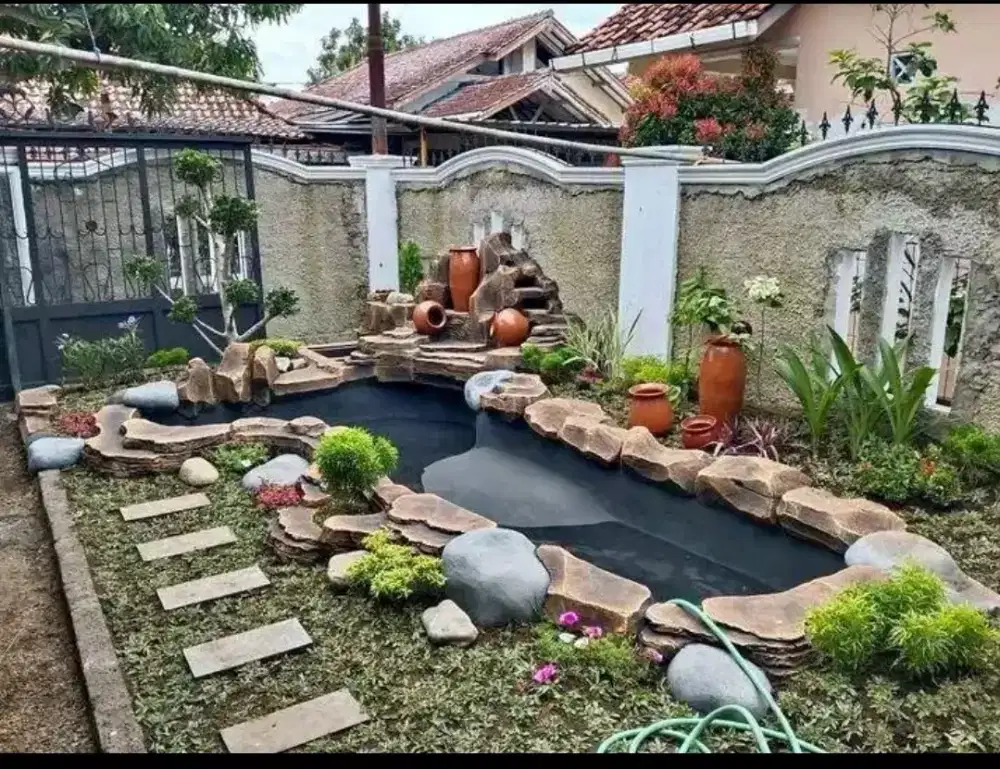 Kolam relif minimalis