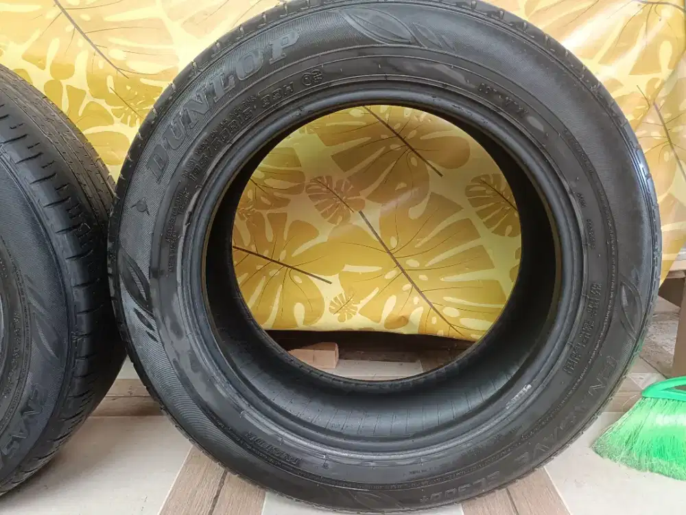 Dijual Dunlop EC300 Enasave 195 60 Ring 16 Second atau Bekas