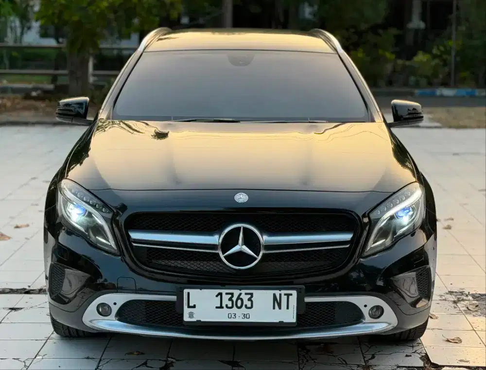 Mercedes Benz GLA200 AT 2014