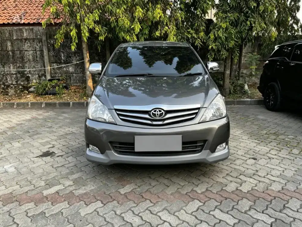 Kijang Innova 2.0 V AT 2009