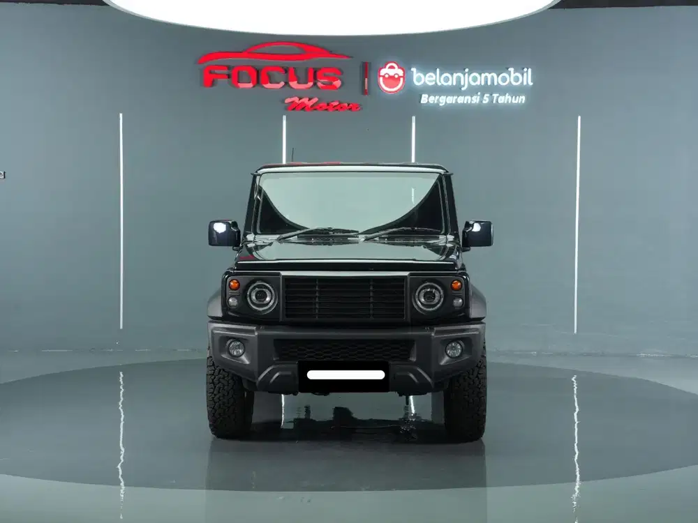Km 2rb suzuki jimny 4x4 matic 3 door 2025 hitam
