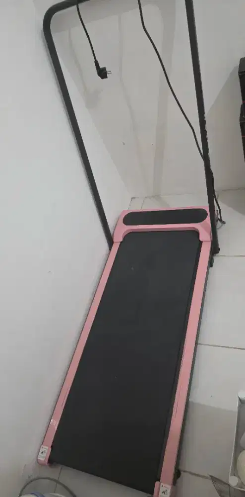 Dijual Treadmill Pink