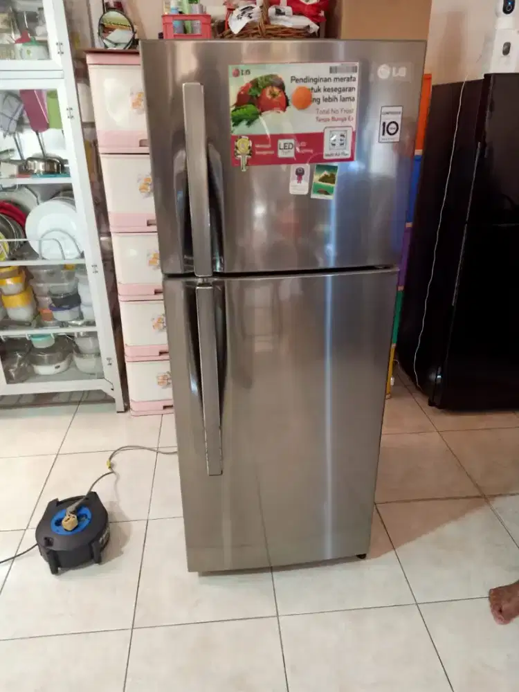 Kulkas 2 pintu LG GRATIS ANTAR