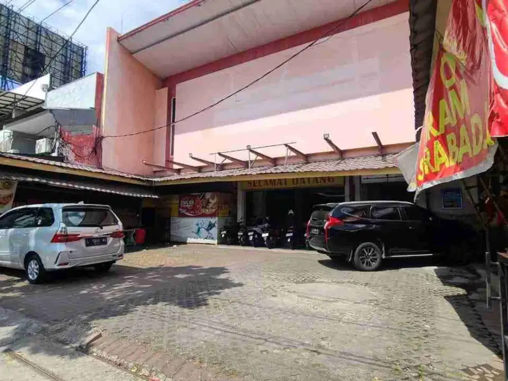 Sewa Ruang Usaha Jalan Tidar Kecamatan Bubutan. Bisa untuk Resto, Food  Court. Murah. Nego. Lokasi Pusat Kota