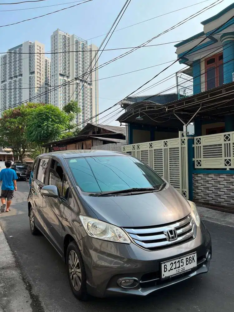 Honda Freed 2014 Bensin