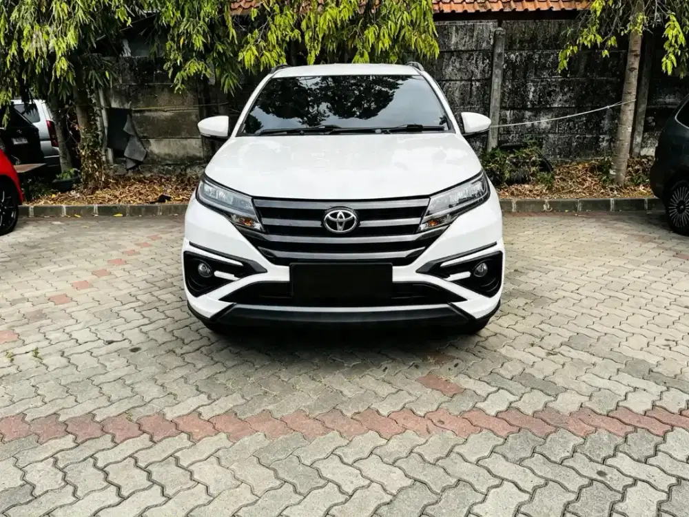 Toyota Rush 1.5 GR Sport AT 2022
