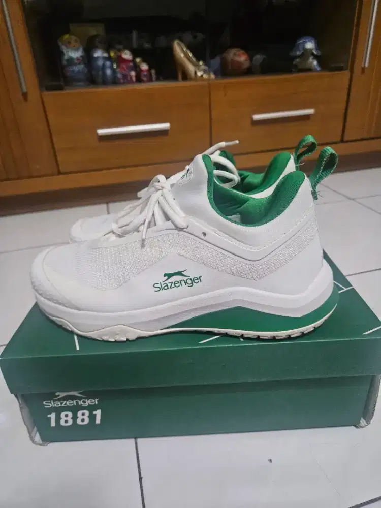 Sepatu tennis/padel merk Slazenger