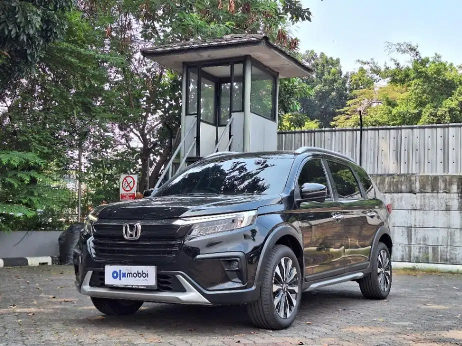 KM Rendah - Honda BRV 1.5 Prestige Sensing Bensin-AT 2023